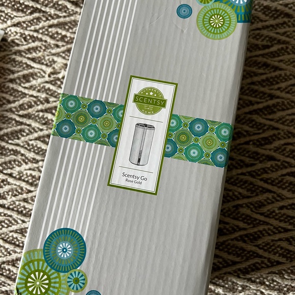 Rose gold scentsy go! - Picture 4 of 4